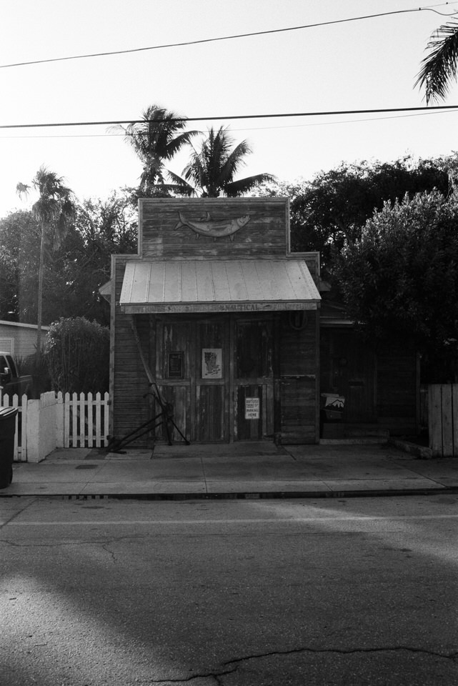 Key-West-Florida-film-photography-by-Studio-L-travel-photographer-Laura-Schneider-_12