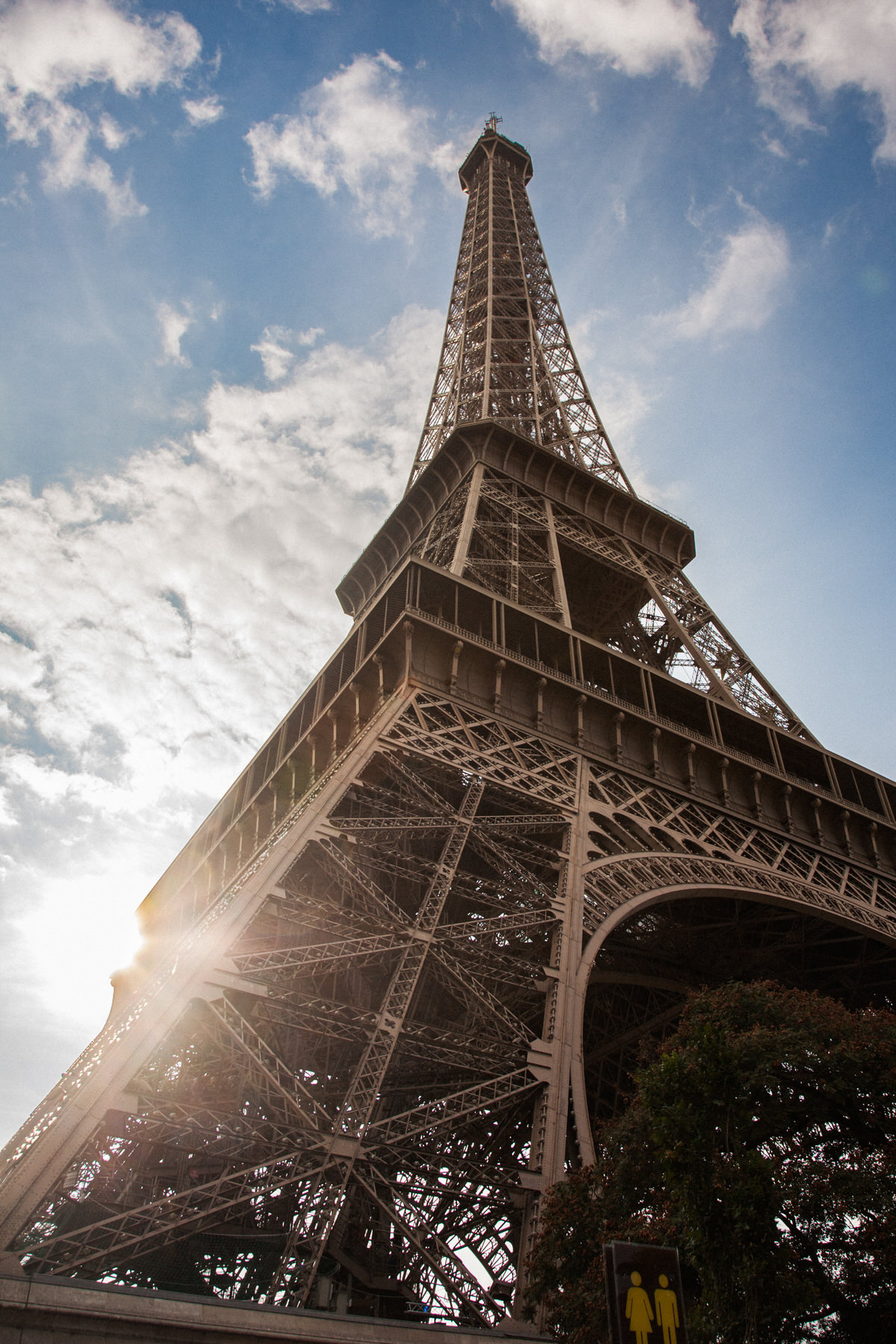 Eiffel-Tower-Paris-France-fine-art-photography-by-Studio-L-artist-Laura-Schneider_-4666