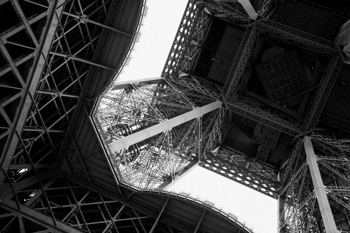 Eiffel-Tower-Paris-France-fine-art-photography-by-Studio-L-artist-Laura-Schneider_-5121