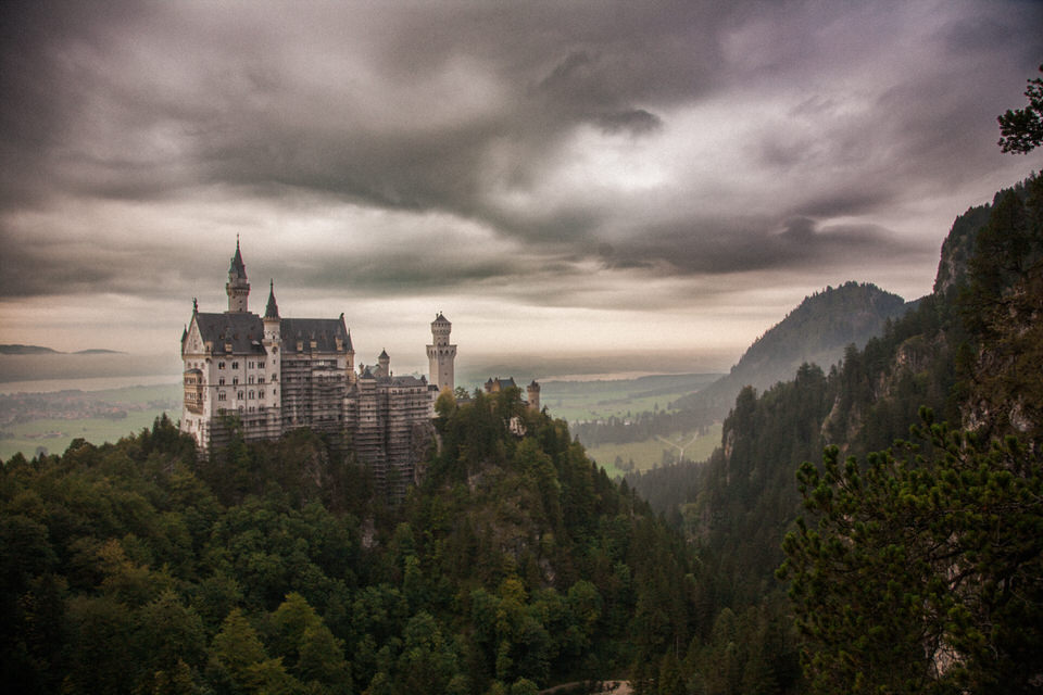 Neuschwanstein-Castle-Bavaria-Germany-fine-art-photography-by-Studio-L-Laura-Schneider-_3523